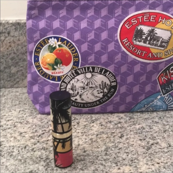 New Estée Lauder Set - Picture 4 of 7